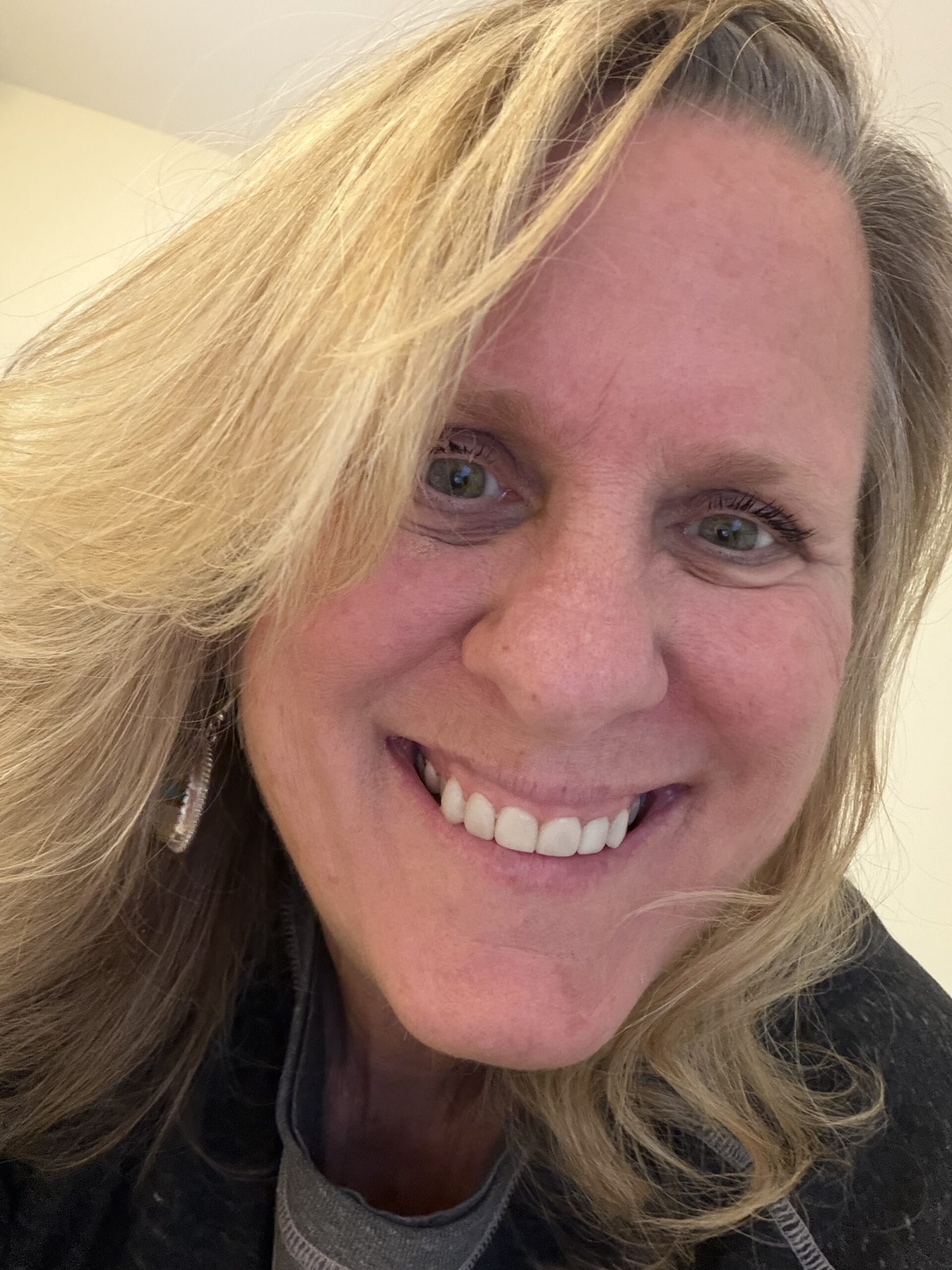 Energy Healing session in Columbus, Ohio with Sharon Hartnett."